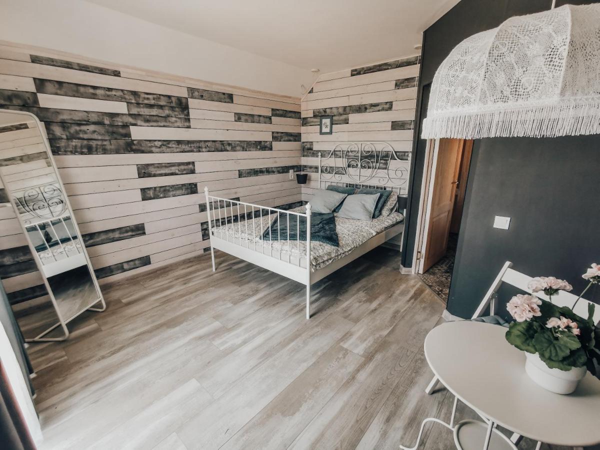 Viesu Maja Kalnaruski Ape Exterior foto